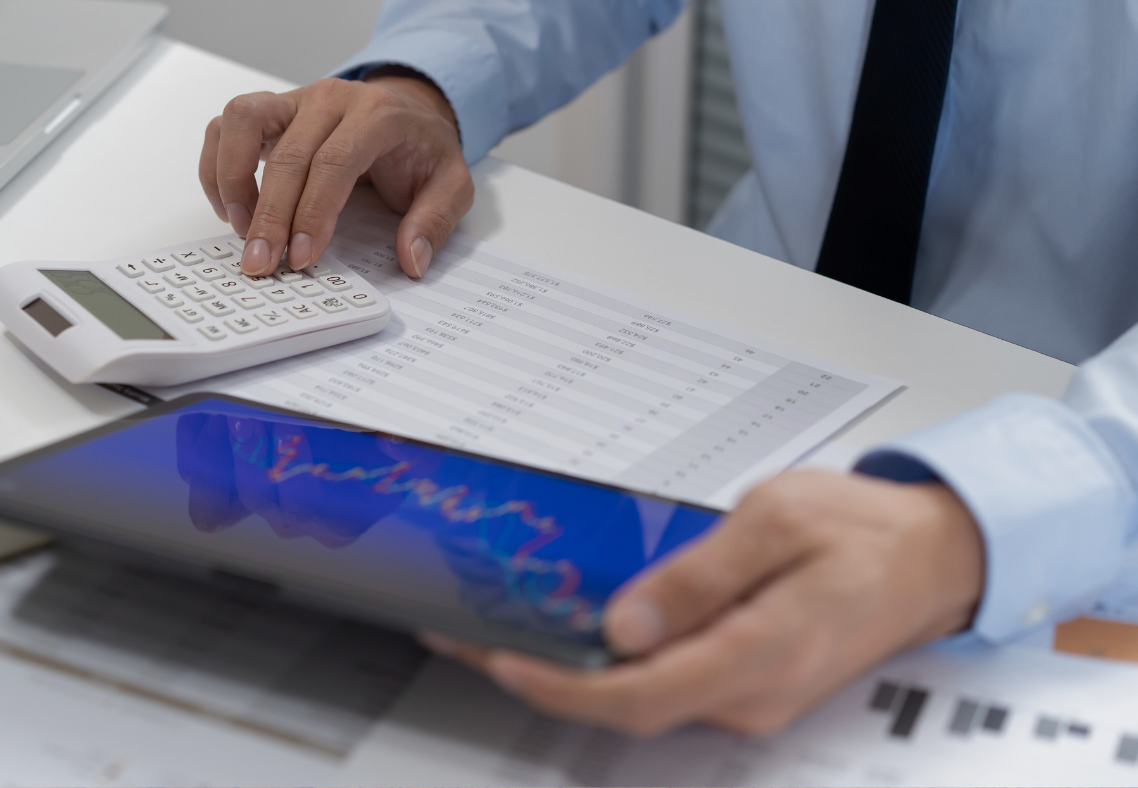 How A Fractional CFO Can Help With Risk Management For Small Businesses